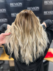 Meilleur salon de coiffure pour un carré wavy