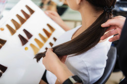 Rendez-vous en ligne pour un éclaircissement des cheveux