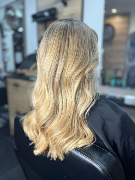 Coloration, balayage et mèches